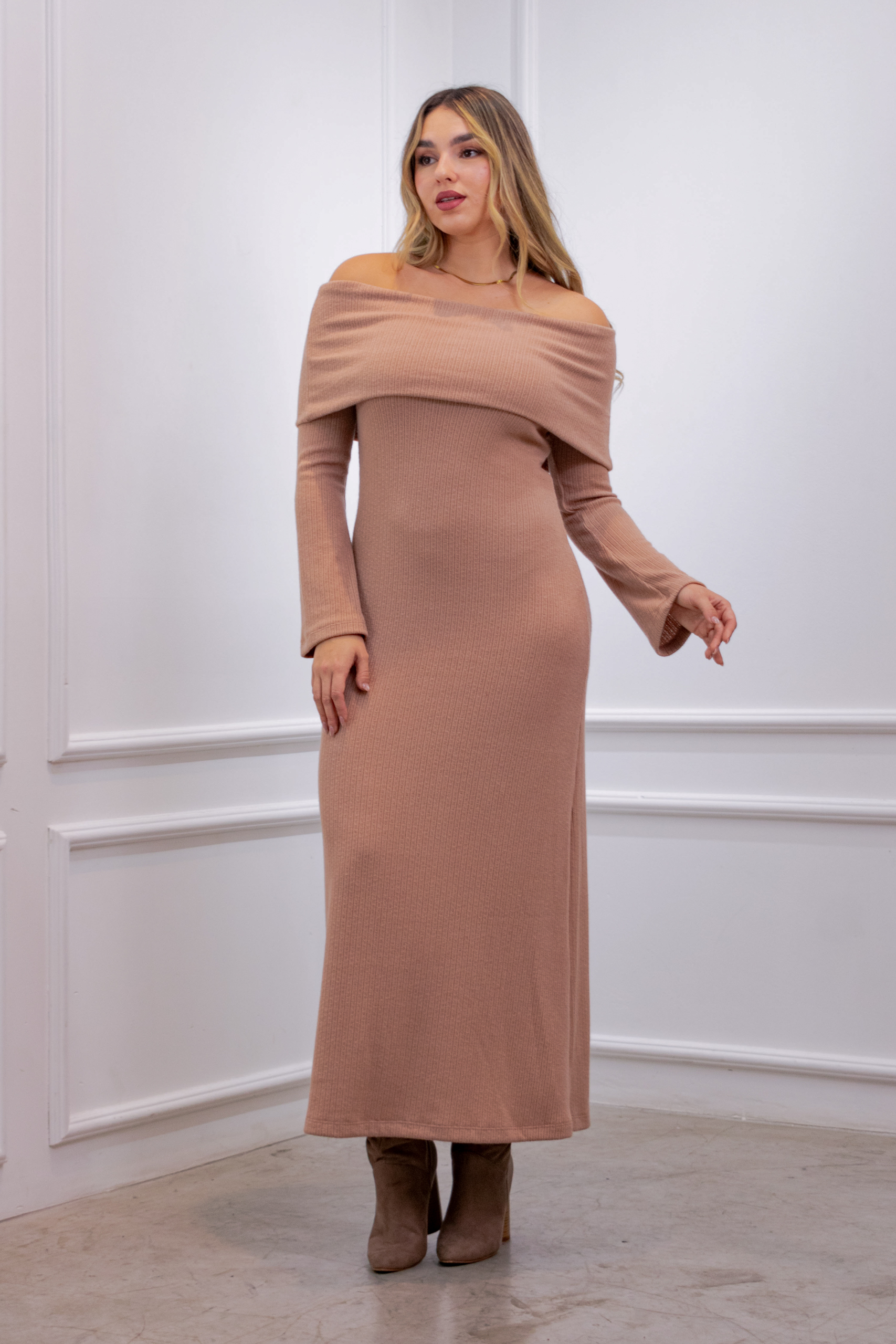 Vestido off shoulder Natali Beige: imagen 3