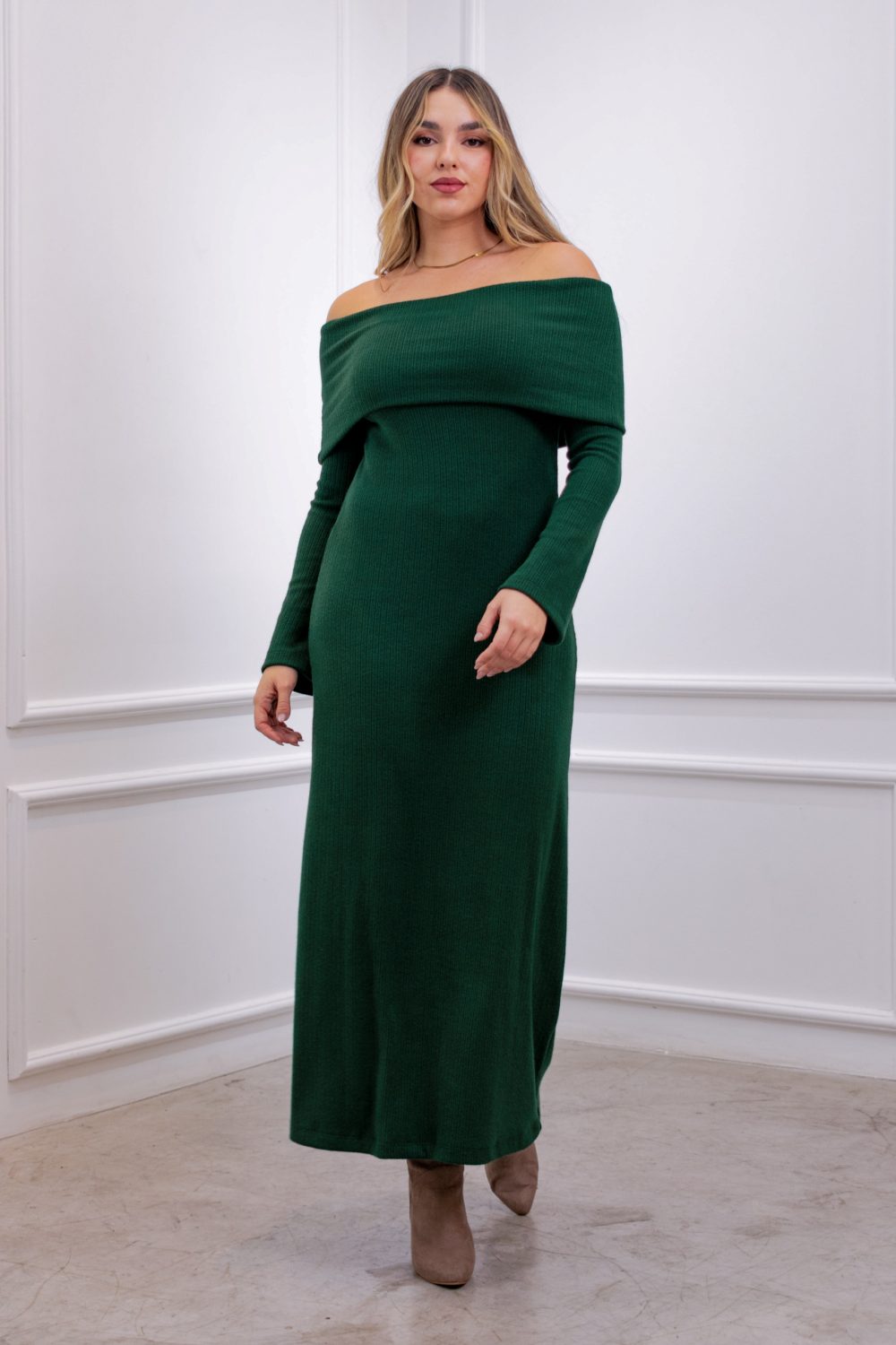Vestido off shoulder Natali Verde Botella: imagen 2