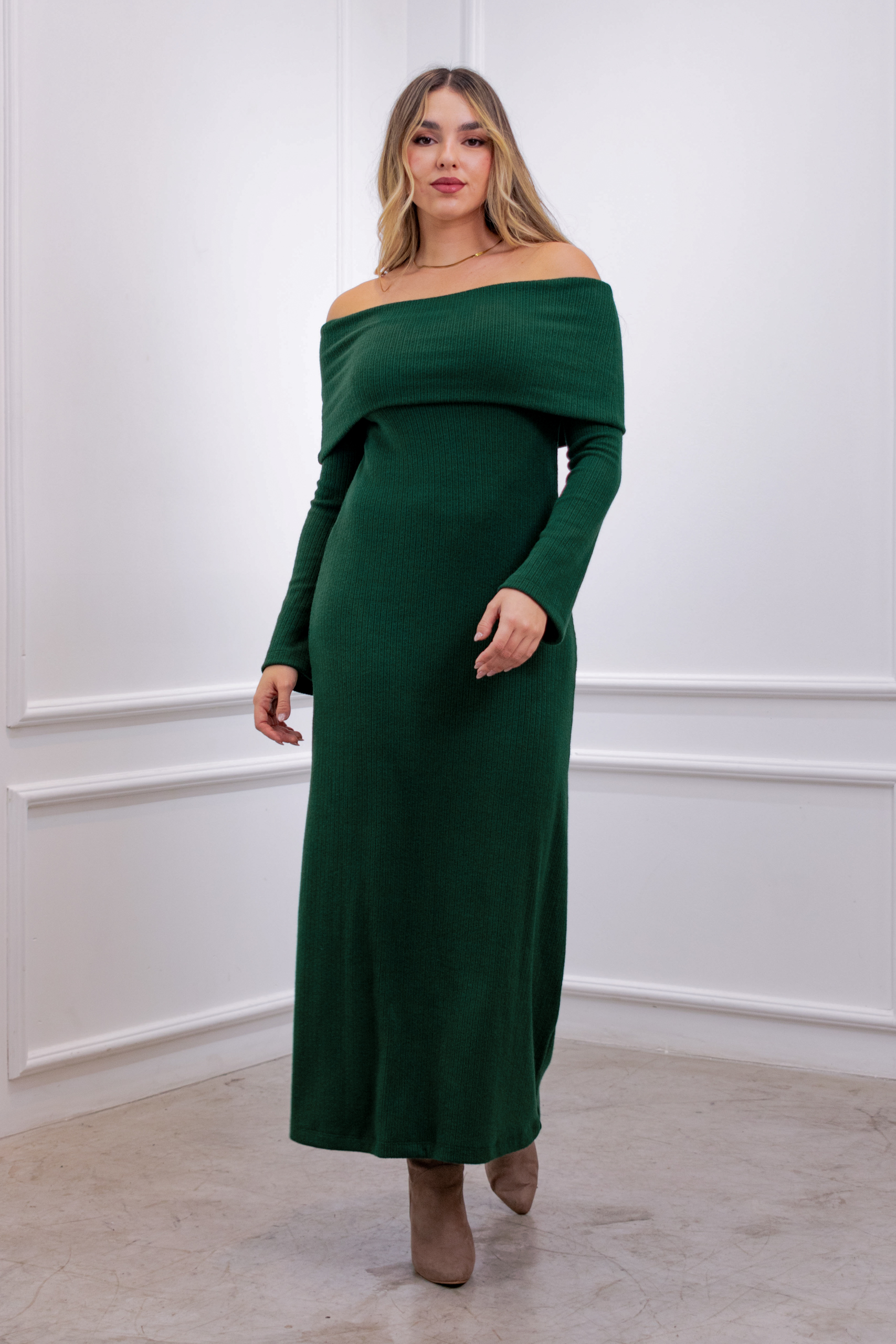 Vestido off shoulder Natali Verde Botella: imagen 2