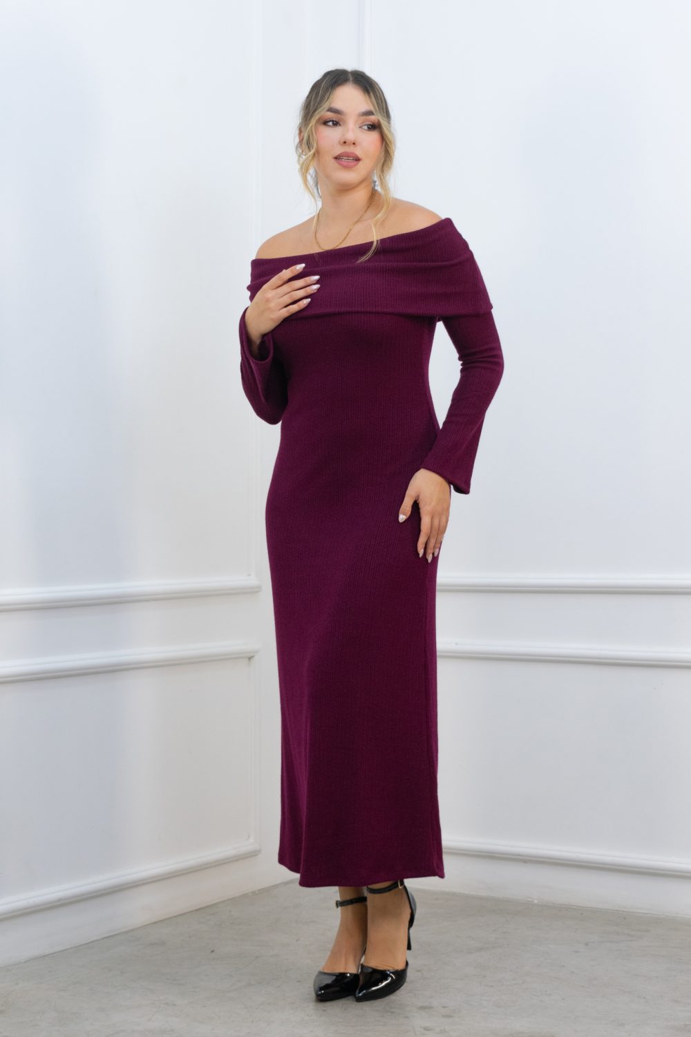 Vestido off shoulder Natali Borgoña