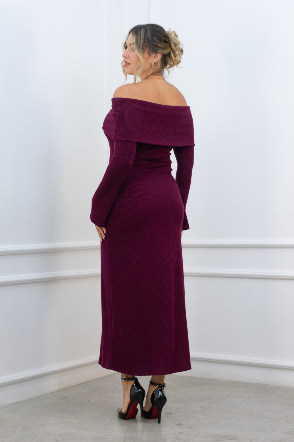 Vestido off shoulder Natali Borgoña: imagen 4